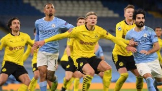 威廉希尔- 瓜迪奥拉实验三中卫体系，罗德里位置前移收奇效  